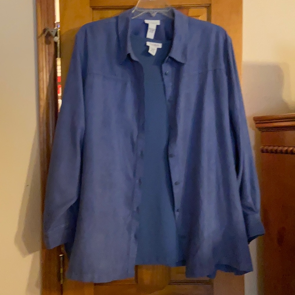 Avenue Denim Blue blouse size 30/32